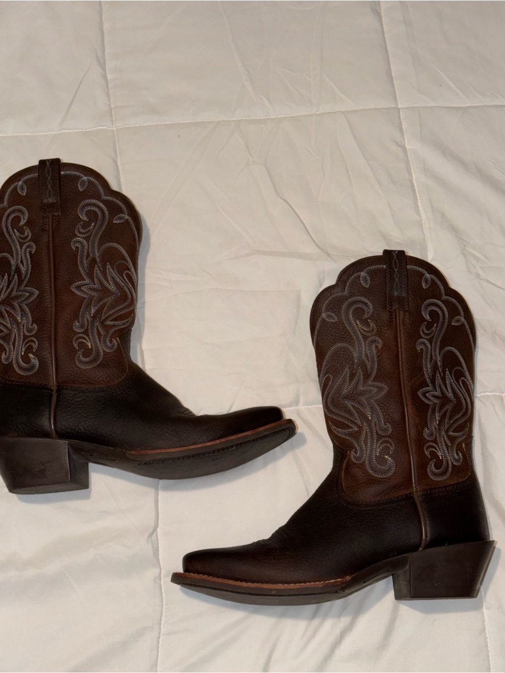 Ariat Brown Leather Western Heeled Boots with Light Stitching - Picture 4 of 12